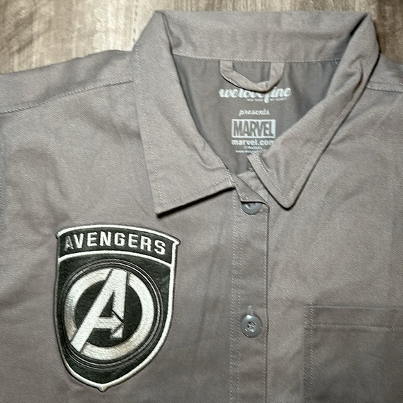 Avengers We Love Fine Long Sleeve Button Down - XL - Picture 8 of 8